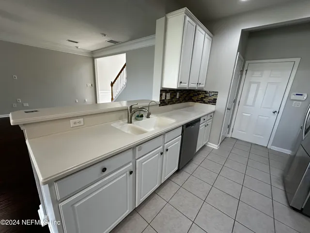 $2,100 | 8343 Copperwood Lane, Jacksonville, FL 32216