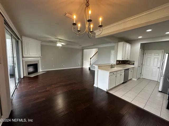 $2,100 | 8343 Copperwood Lane, Jacksonville, FL 32216