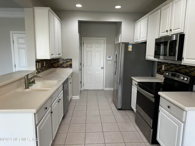 $2,100 | 8343 Copperwood Lane, Jacksonville, FL 32216