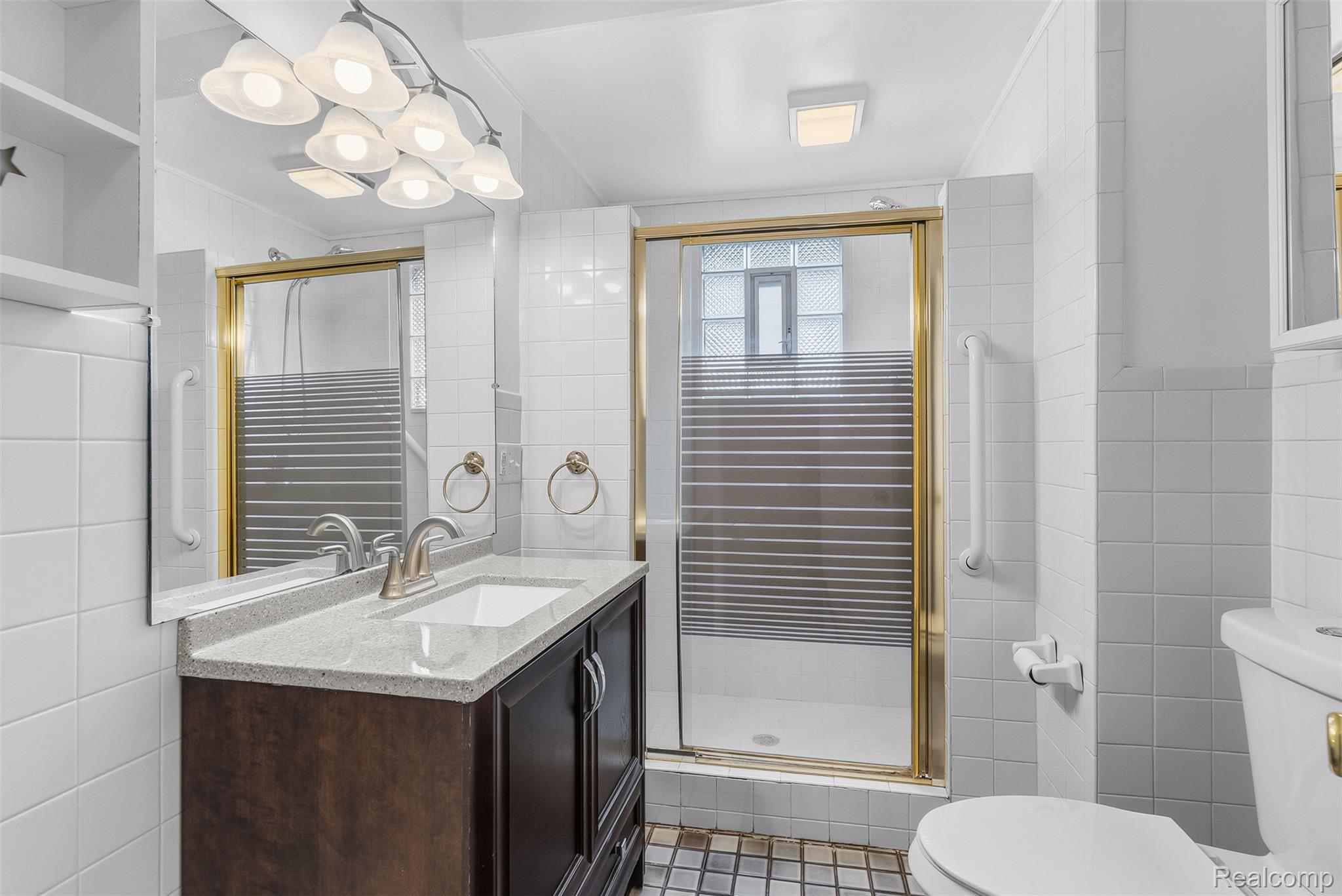 7313 East River Road Flushing, MI 48433 - Photo 12 of 45 DSC02417.jpg