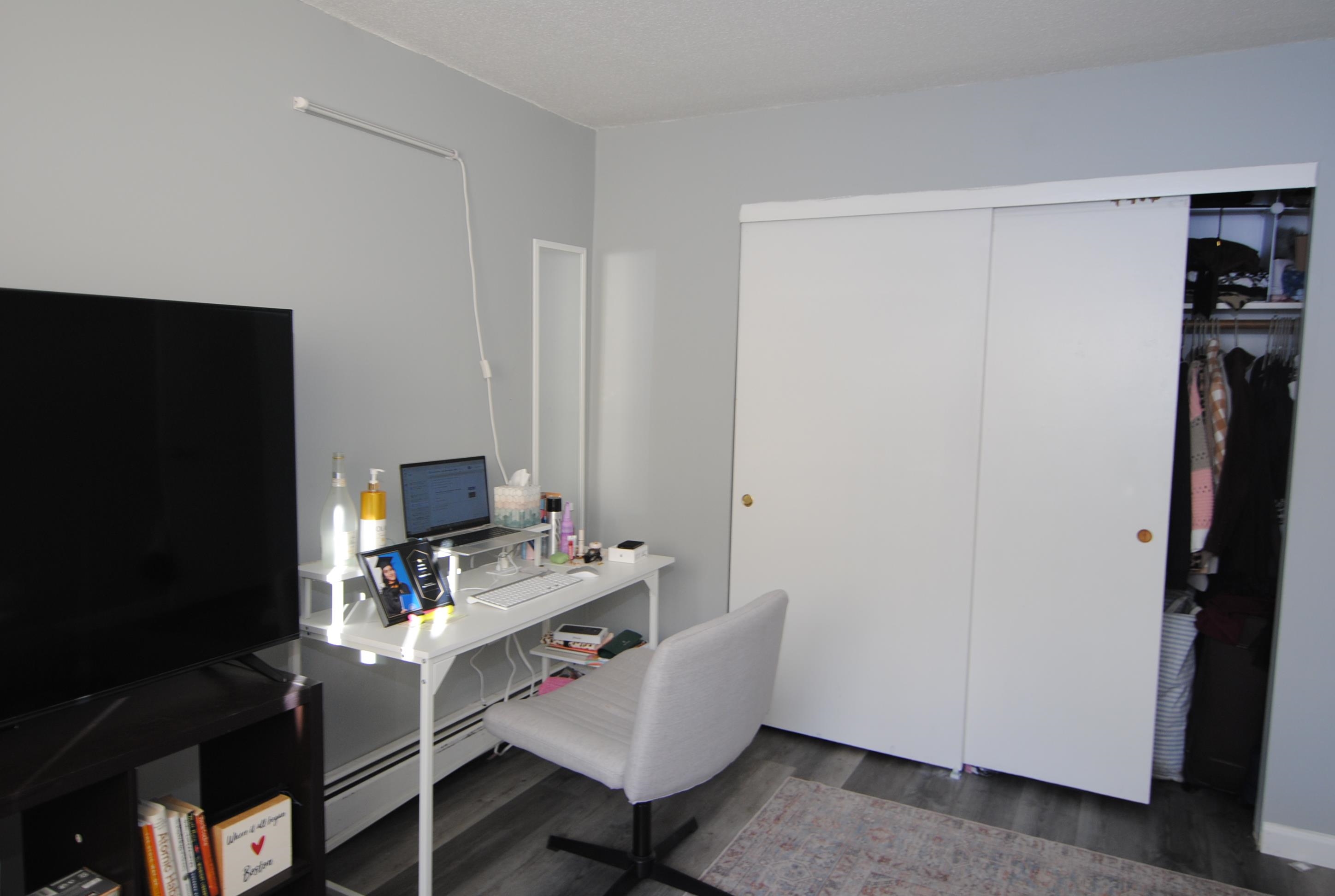 8 Strawberry Bank Road, Unit 10 Nashua, NH 03062 - Photo 8 of 10 Gallery Image 8