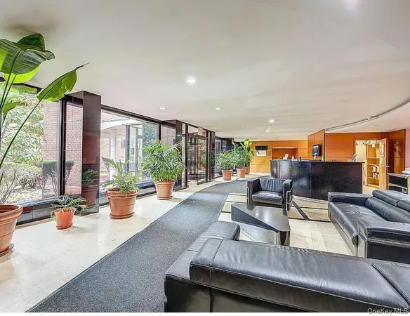 $2,400 | 139-15 83rd Avenue, Unit 717 | Briarwood