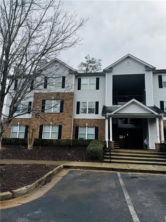 10204 Fairington Ridge Circle Lithonia, GA 30038 - Photo 2 of 16