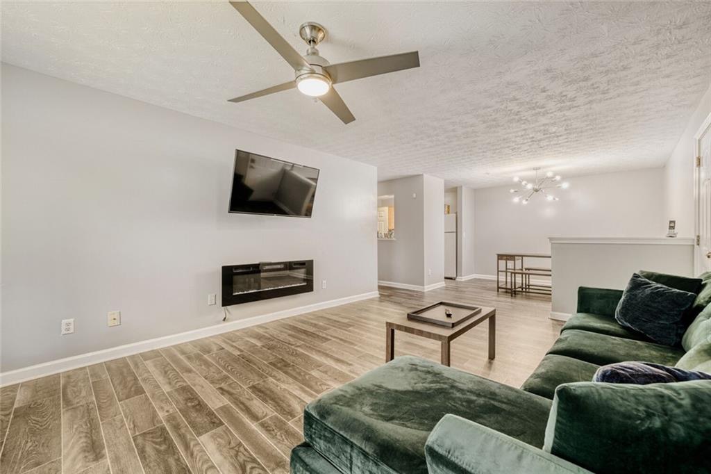 10204 Fairington Ridge Circle Lithonia, GA 30038 - Photo 3 of 16