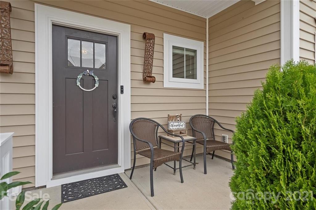 78150 Rillstone Drive Lancaster, SC 29720 - Photo 2 of 41 a patio with table and chairs