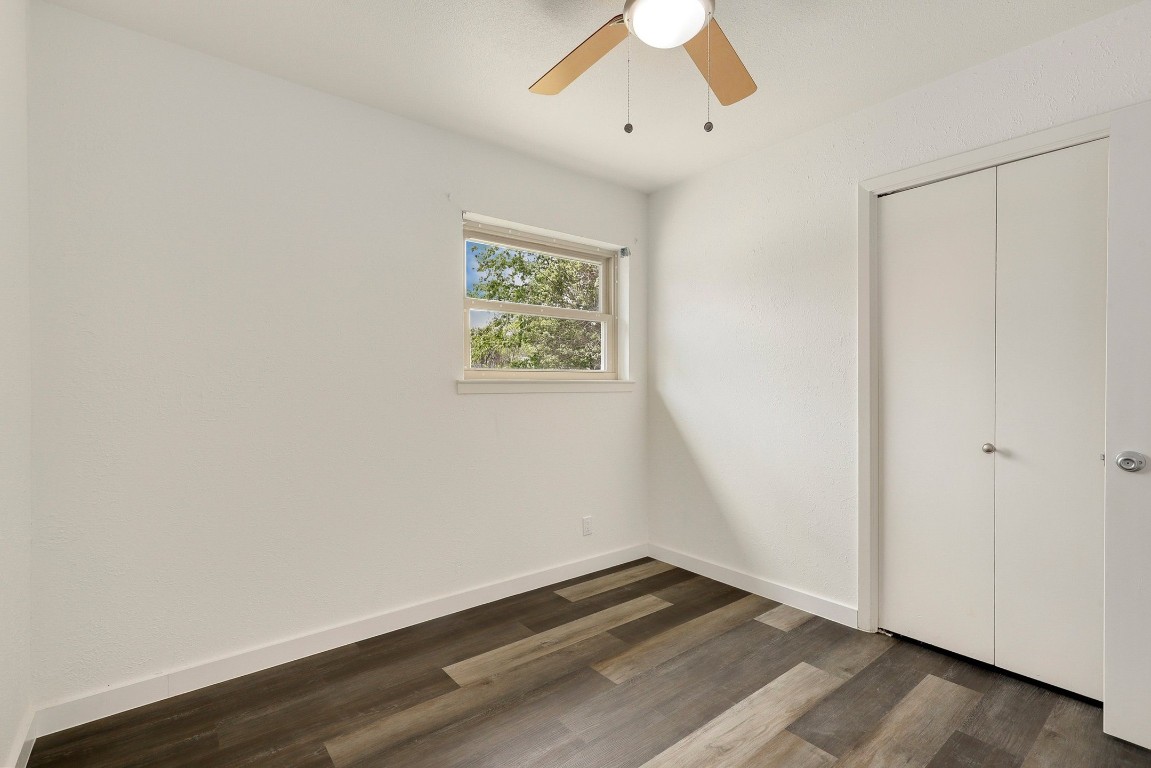 1008 Ridgeline Drive Round Rock, TX 78664 - Photo 24 of 30 an empty room with a window