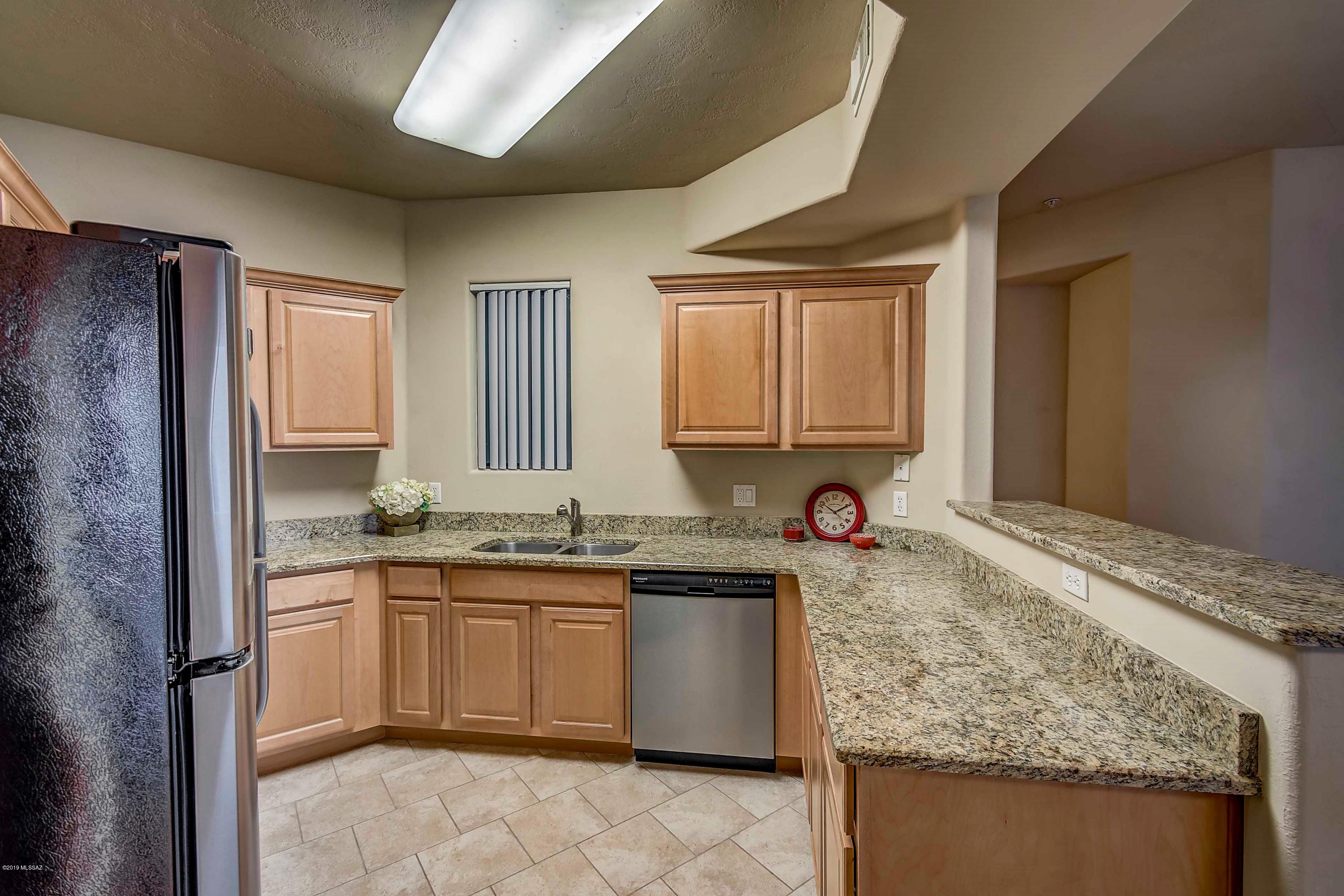 2550 East River Road, Unit 5103 Tucson, AZ 85718 - Photo 5 of 29