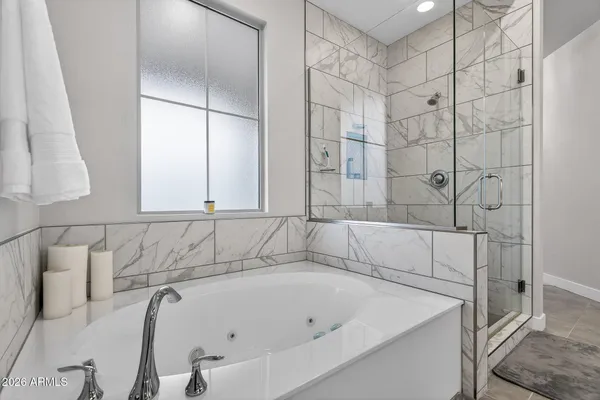 $1,368,990 | 22610 North 34th Street, Phoenix, AZ 85050
