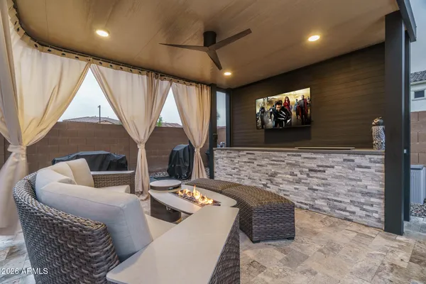 $1,368,990 | 22610 North 34th Street, Phoenix, AZ 85050