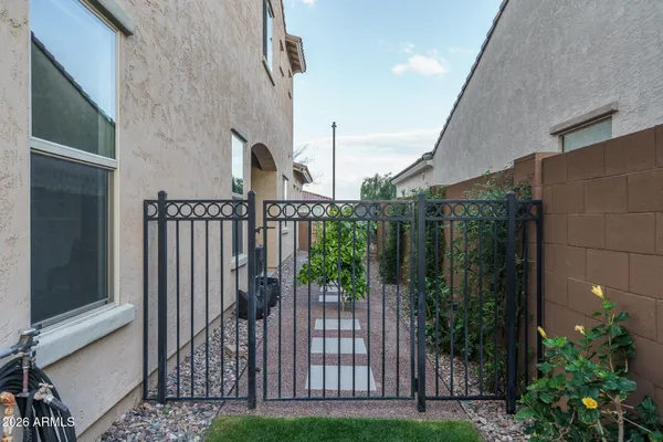 $1,368,990 | 22610 North 34th Street, Phoenix, AZ 85050