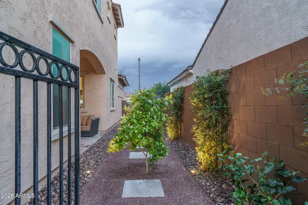 $1,368,990 | 22610 North 34th Street, Phoenix, AZ 85050