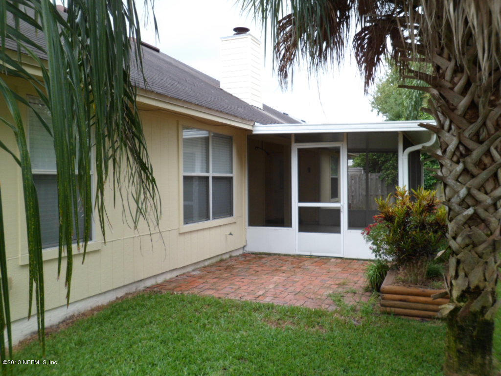 4030 High Pine Road Jacksonville, FL 32225 - Photo 3 of 23 Screen Porch