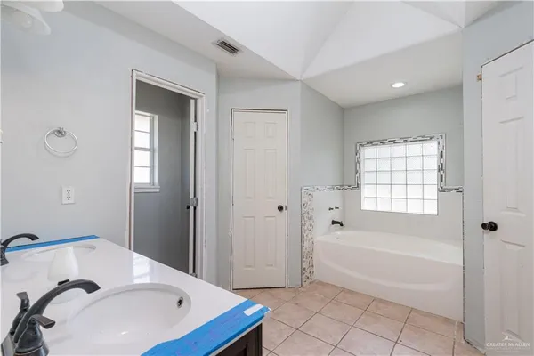 $208,000 | 2202 Jewel Circle, Edinburg, TX 78539