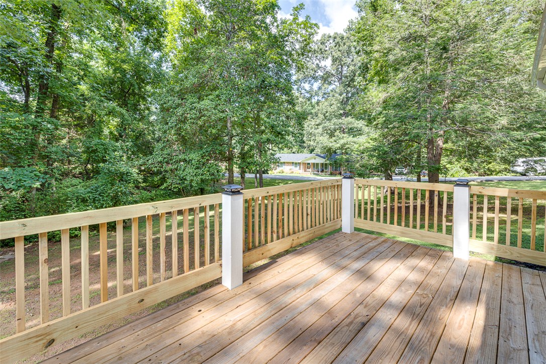 4030 Creekside Drive Seneca, SC 29672 - Photo 33 of 35