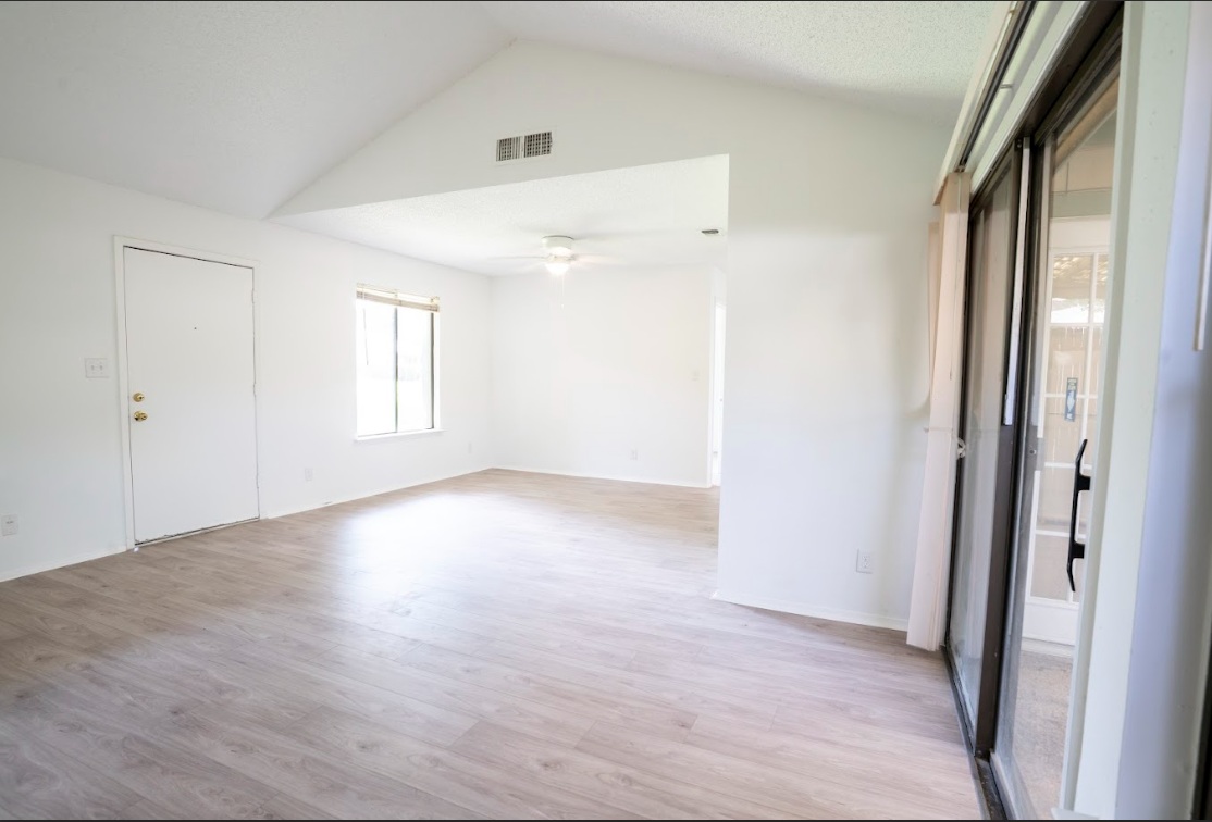 906 Silver Quail Lane Austin, TX 78758 - Photo 6 of 33