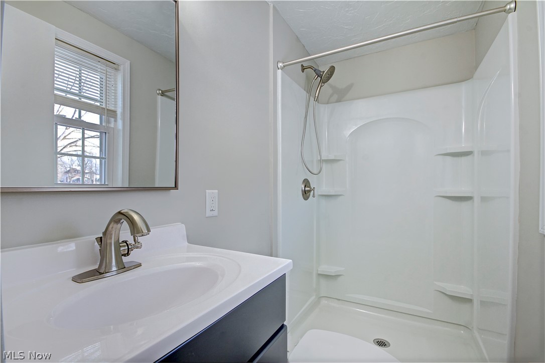3638 Stoney Ridge Road Avon, OH 44011 - Photo 25 of 35