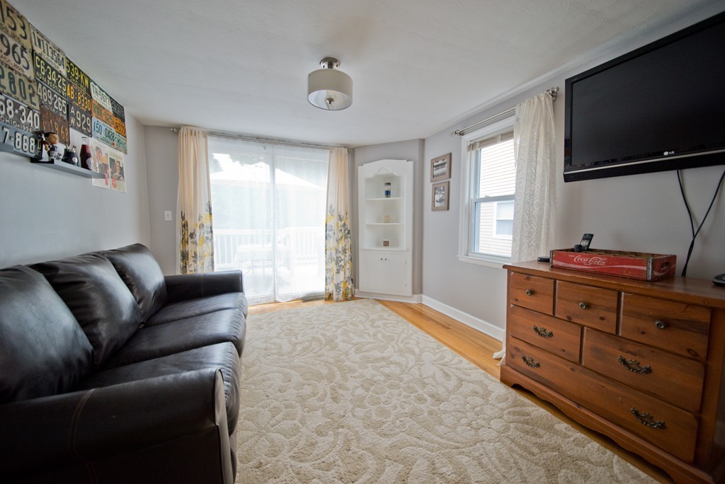 15 Harris Road Lynn, MA 01904 - Photo 5 of 22 Gallery Image 5