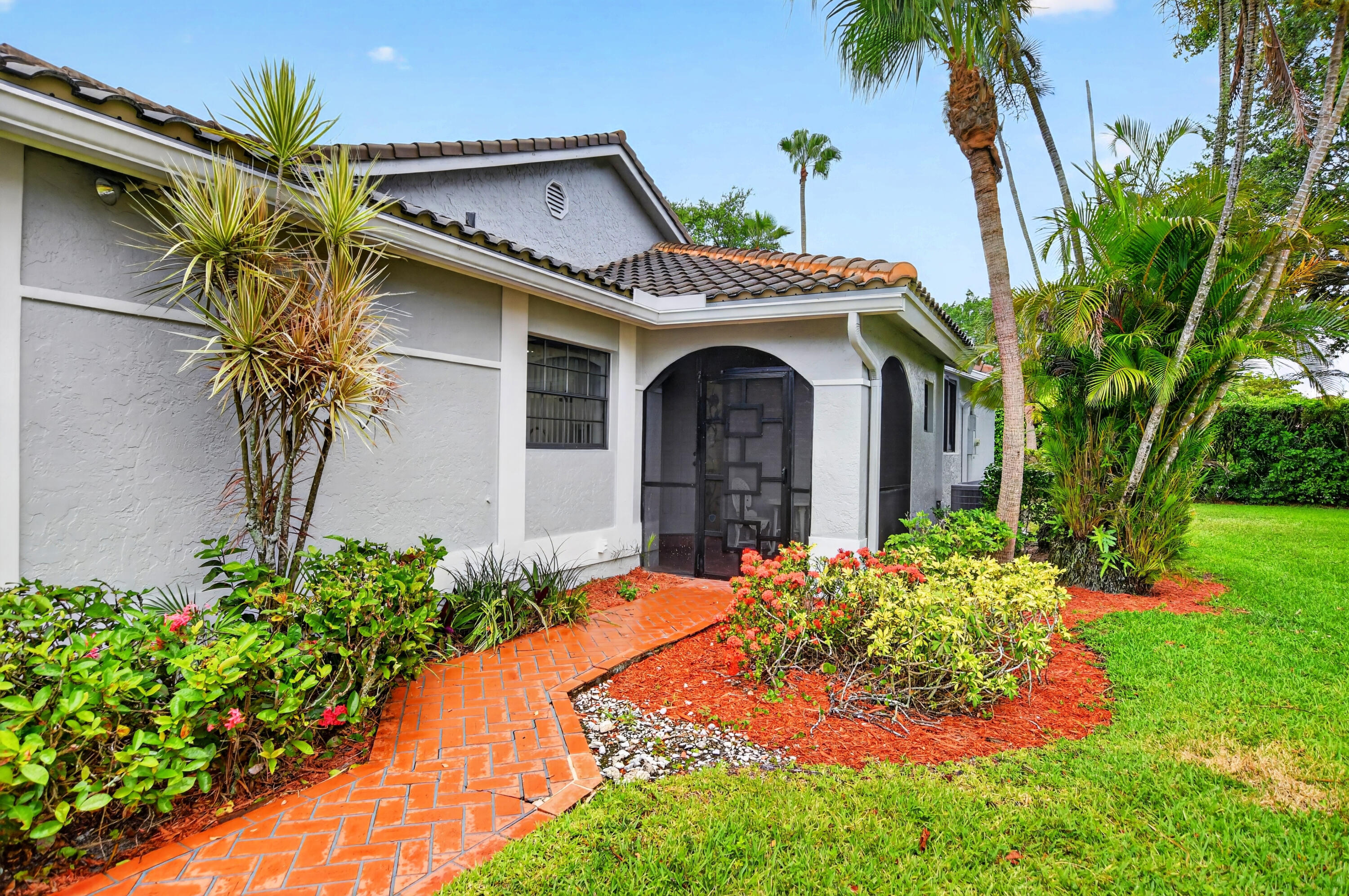 10523 Ladypalm Lane, Unit B Boca Raton, FL 33498 - Photo 5 of 58 8-print-DSC_6573