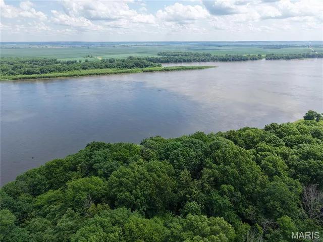 $400,000 | 24 Monkey Run, Hannibal, MO 63401