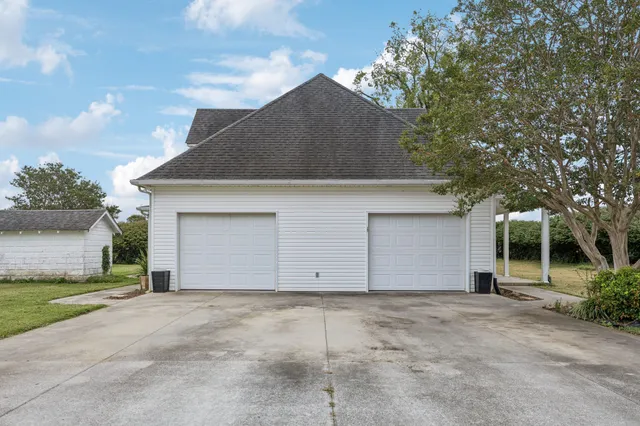 $610,000 | 250 Awalt Drive, Winchester, TN 37398