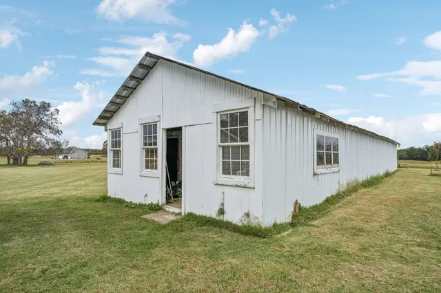 $610,000 | 250 Awalt Drive, Winchester, TN 37398