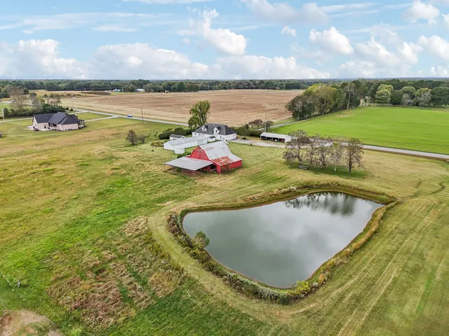 $610,000 | 250 Awalt Drive, Winchester, TN 37398