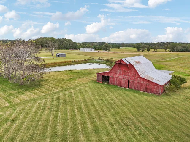 $610,000 | 250 Awalt Drive, Winchester, TN 37398