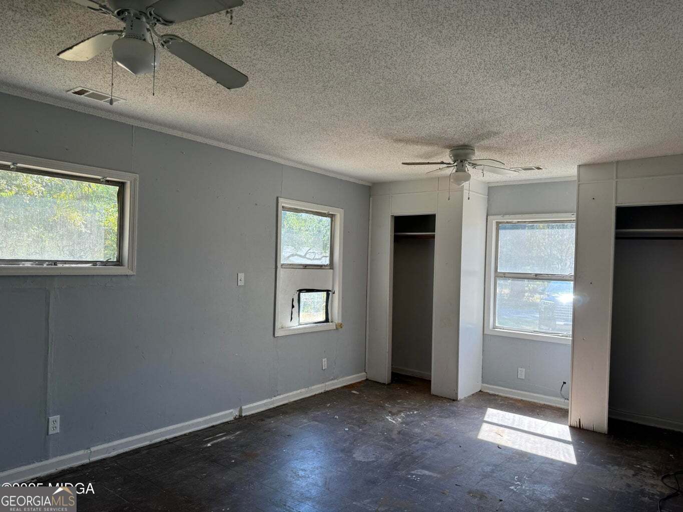 3480 Travis Boulevard Macon, GA 31206 - Photo 12 of 19 a view of an empty room with a window