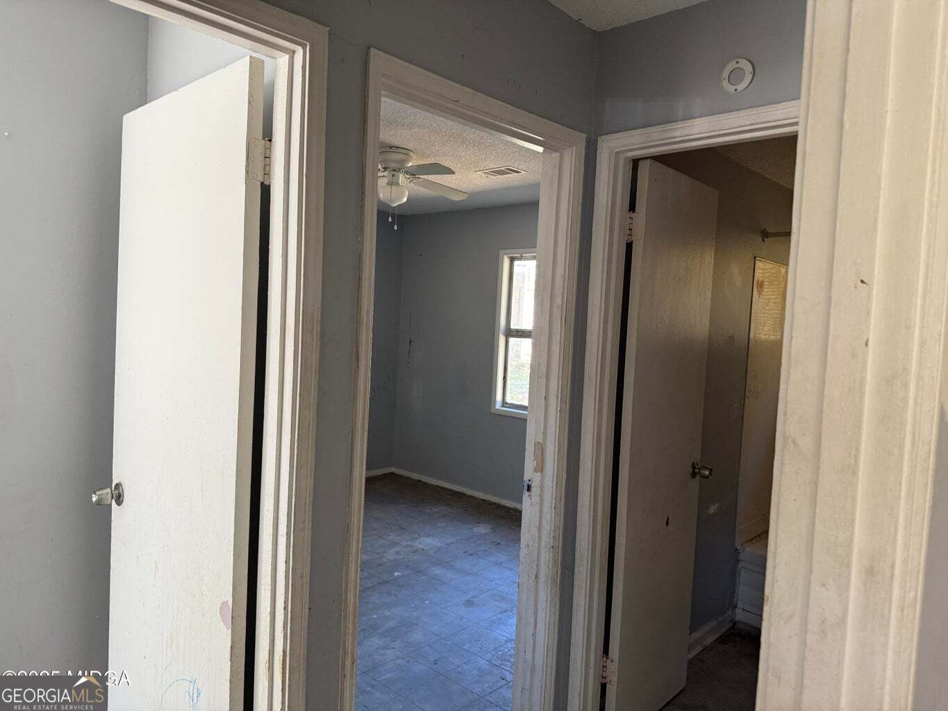 3480 Travis Boulevard Macon, GA 31206 - Photo 14 of 19 a view of a bathroom from a hallway