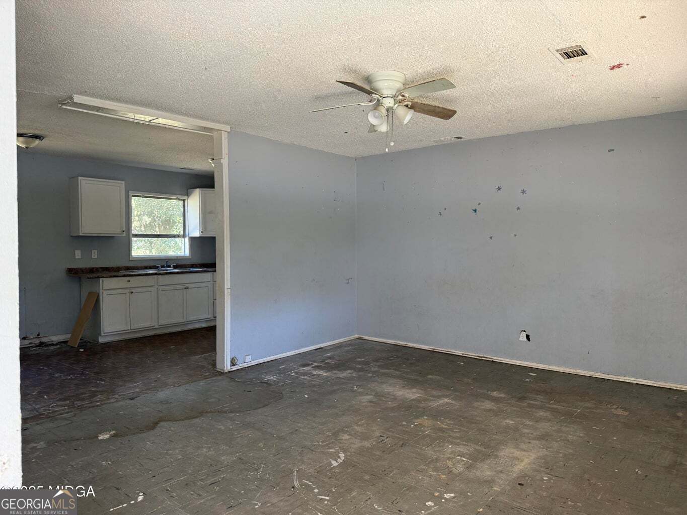 3480 Travis Boulevard Macon, GA 31206 - Photo 7 of 19 a view of a room with a sink
