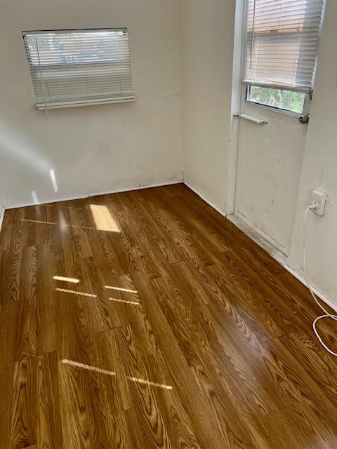 538 West 3rd Street Riviera Beach, FL 33404 - Photo 5 of 10 a bathroom with a shower