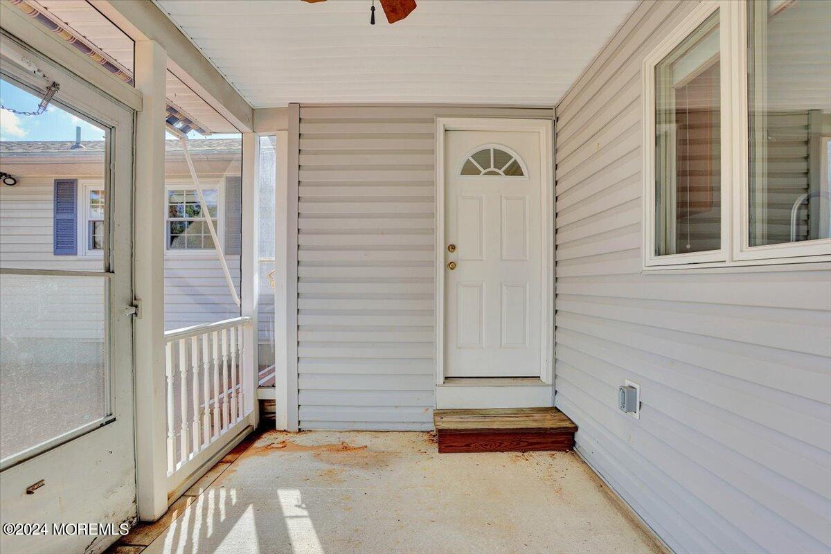 32 Bittner Road Perrineville, NJ 08535 - Photo 31 of 36 33-Back Porch