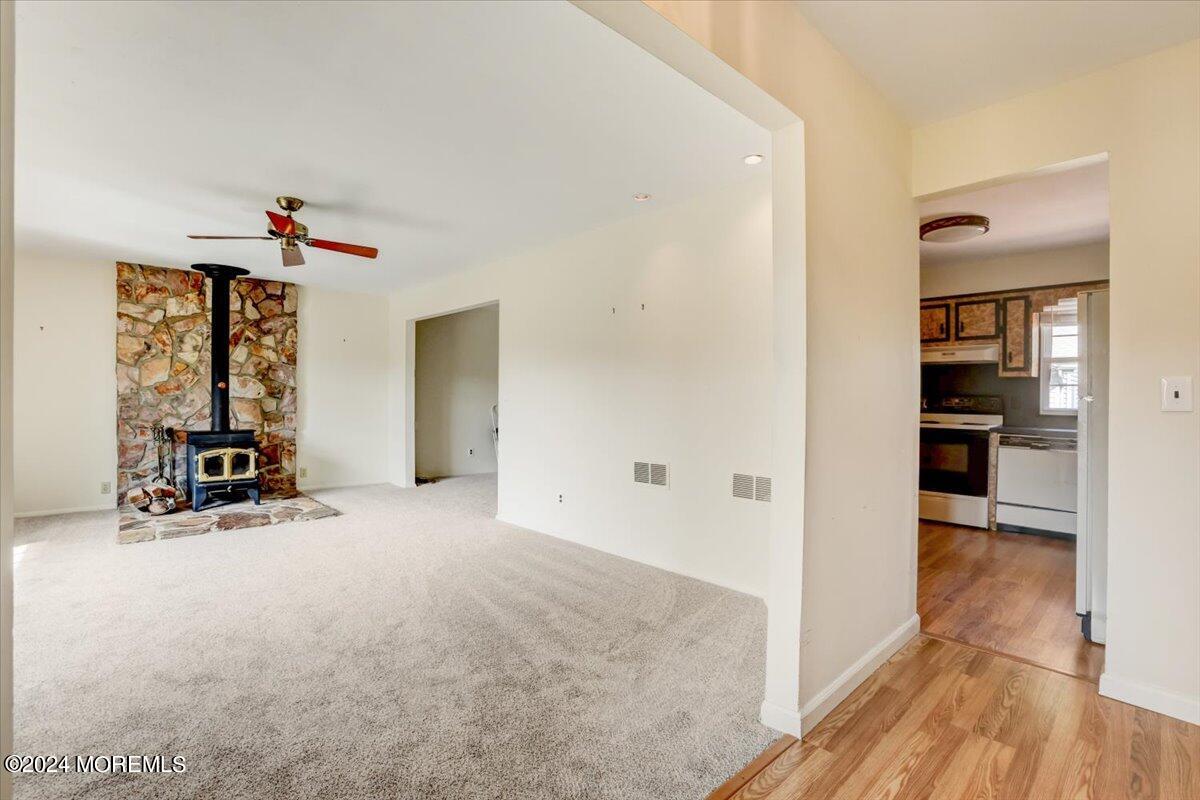 32 Bittner Road Perrineville, NJ 08535 - Photo 7 of 36 07-Family Room