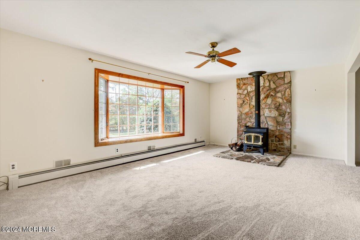 32 Bittner Road Perrineville, NJ 08535 - Photo 8 of 36 08-Family Room