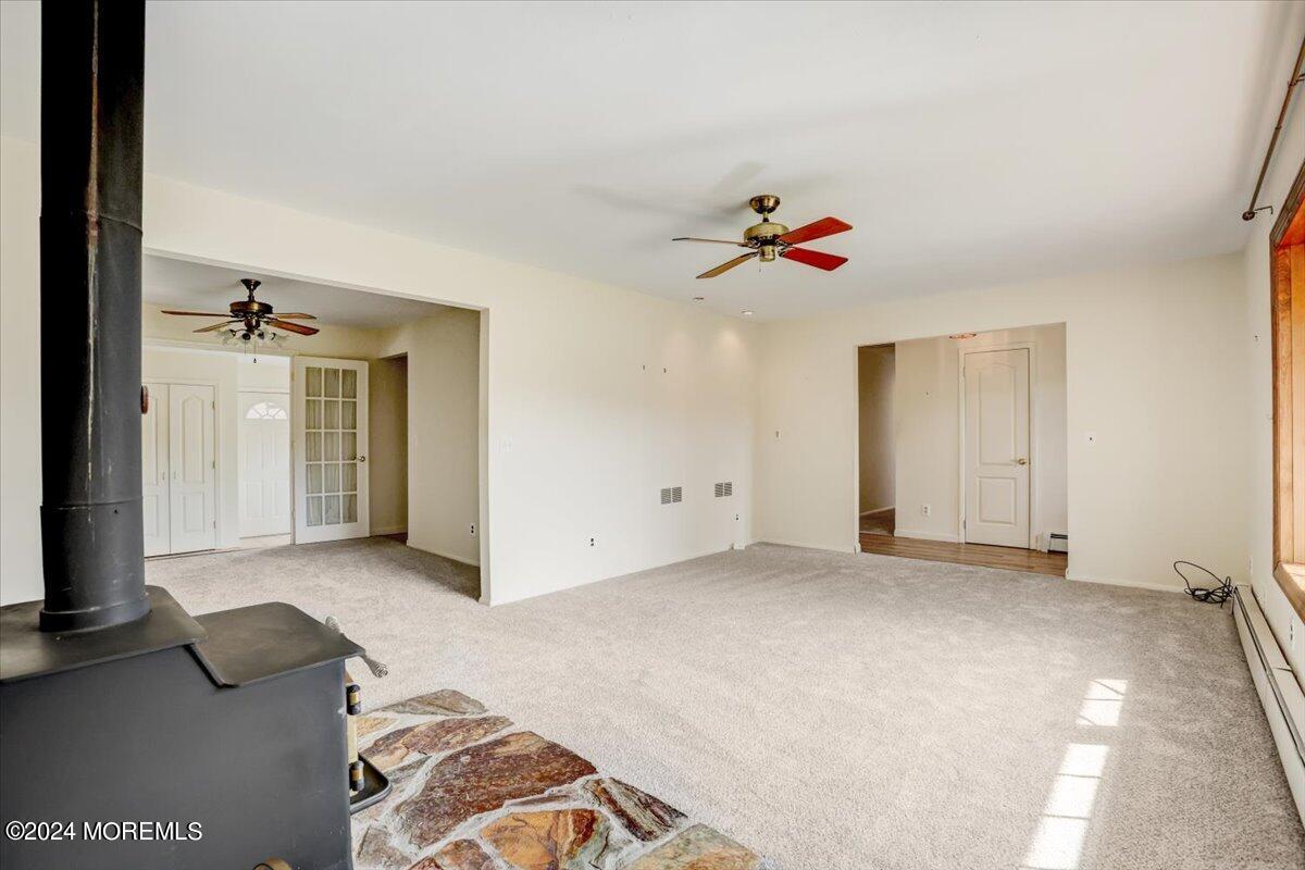 32 Bittner Road Perrineville, NJ 08535 - Photo 9 of 36 09-Family Room