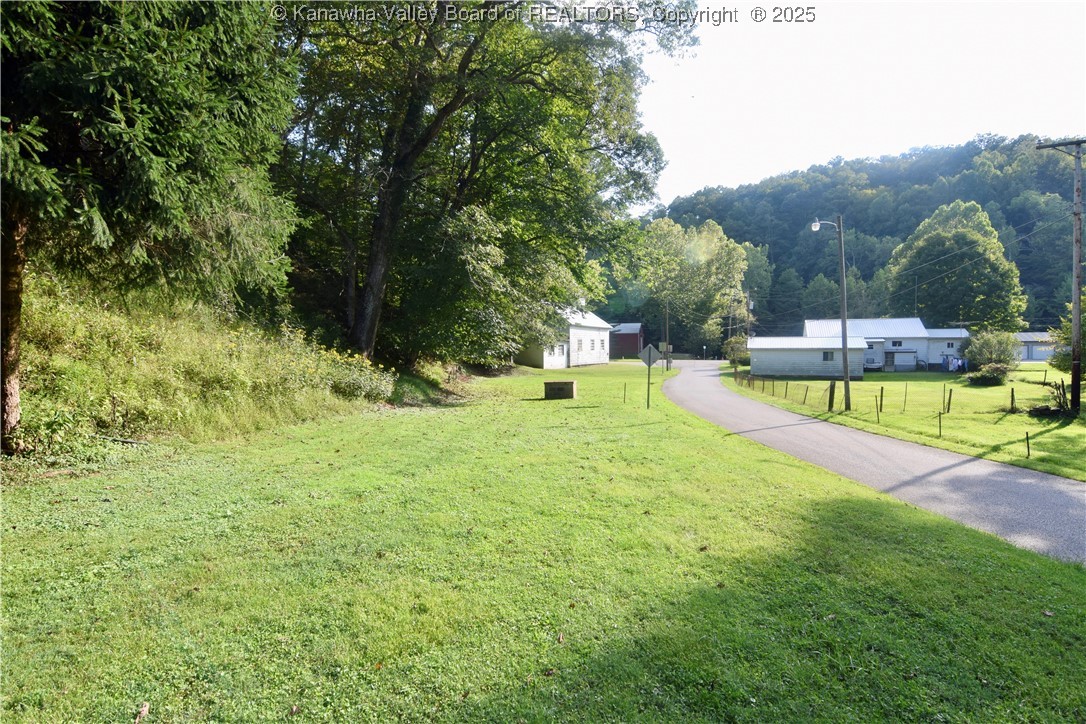 28 Watts Chapel Road Kenna, WV 25248 - Photo 5 of 5 Gallery Image 5
