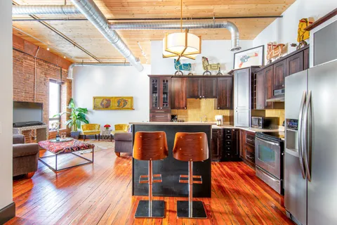 $12,999,000 | 211 3rd Avenue North, Nashville, TN 37201