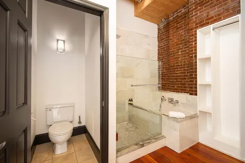 $12,999,000 | 211 3rd Avenue North, Nashville, TN 37201