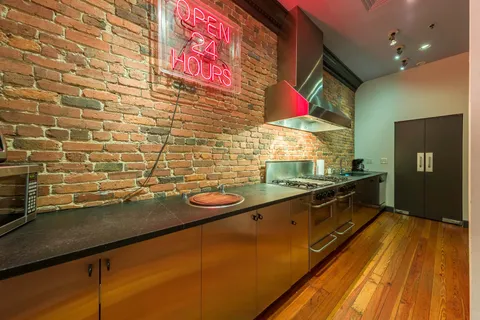 $12,999,000 | 211 3rd Avenue North, Nashville, TN 37201