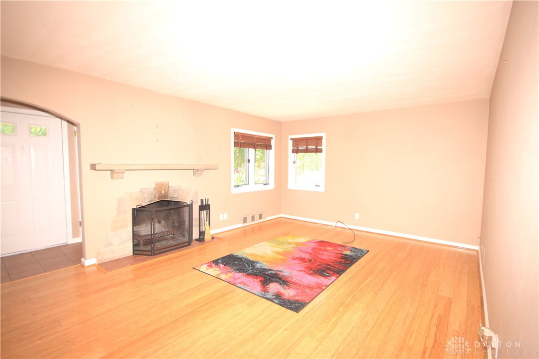 3106 Shroyer Road Dayton, OH 45429 - Photo 10 of 44 Living Room