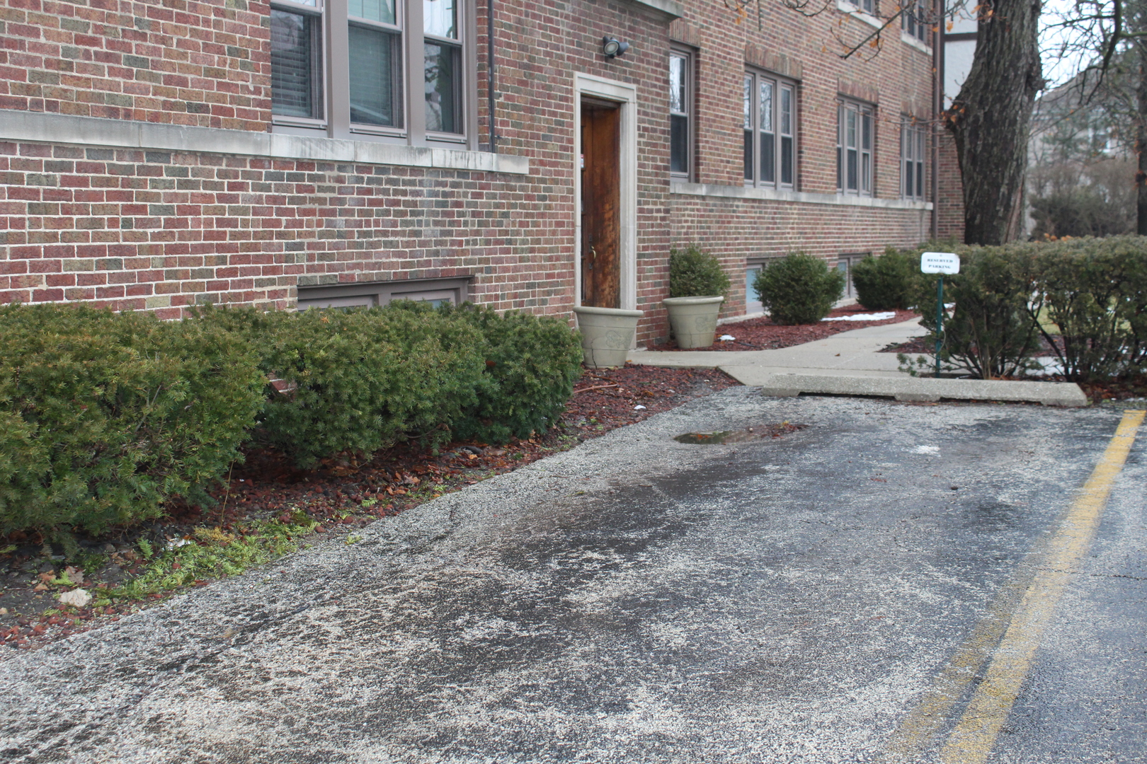 2 South Lincoln Avenue, Unit 3A Park Ridge, IL 60068 - Photo 26 of 26 a view of a brick building next to a road