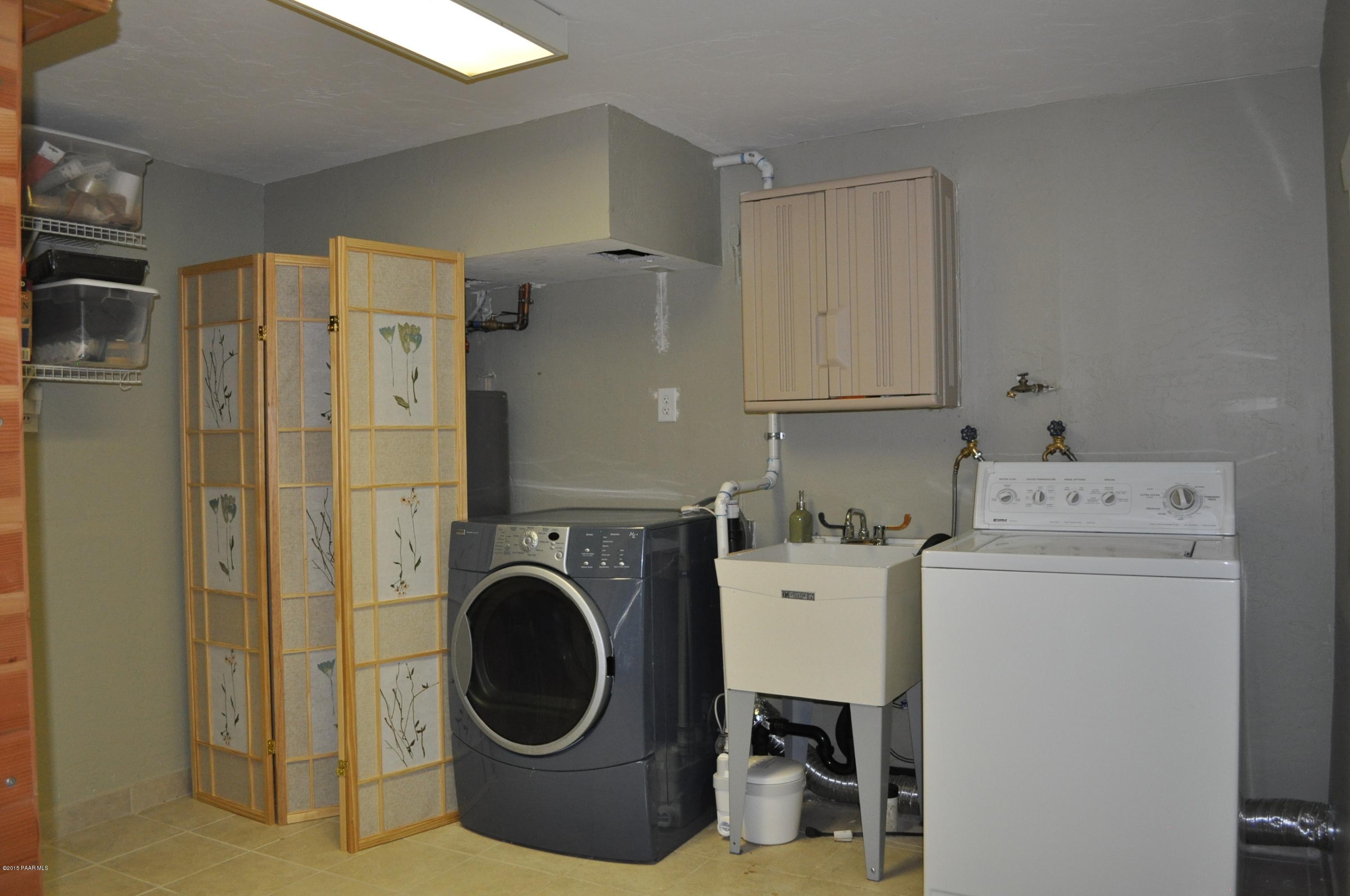 1420 West Quartz Road Prescott, AZ 86303 - Photo 19 of 21 Utility room