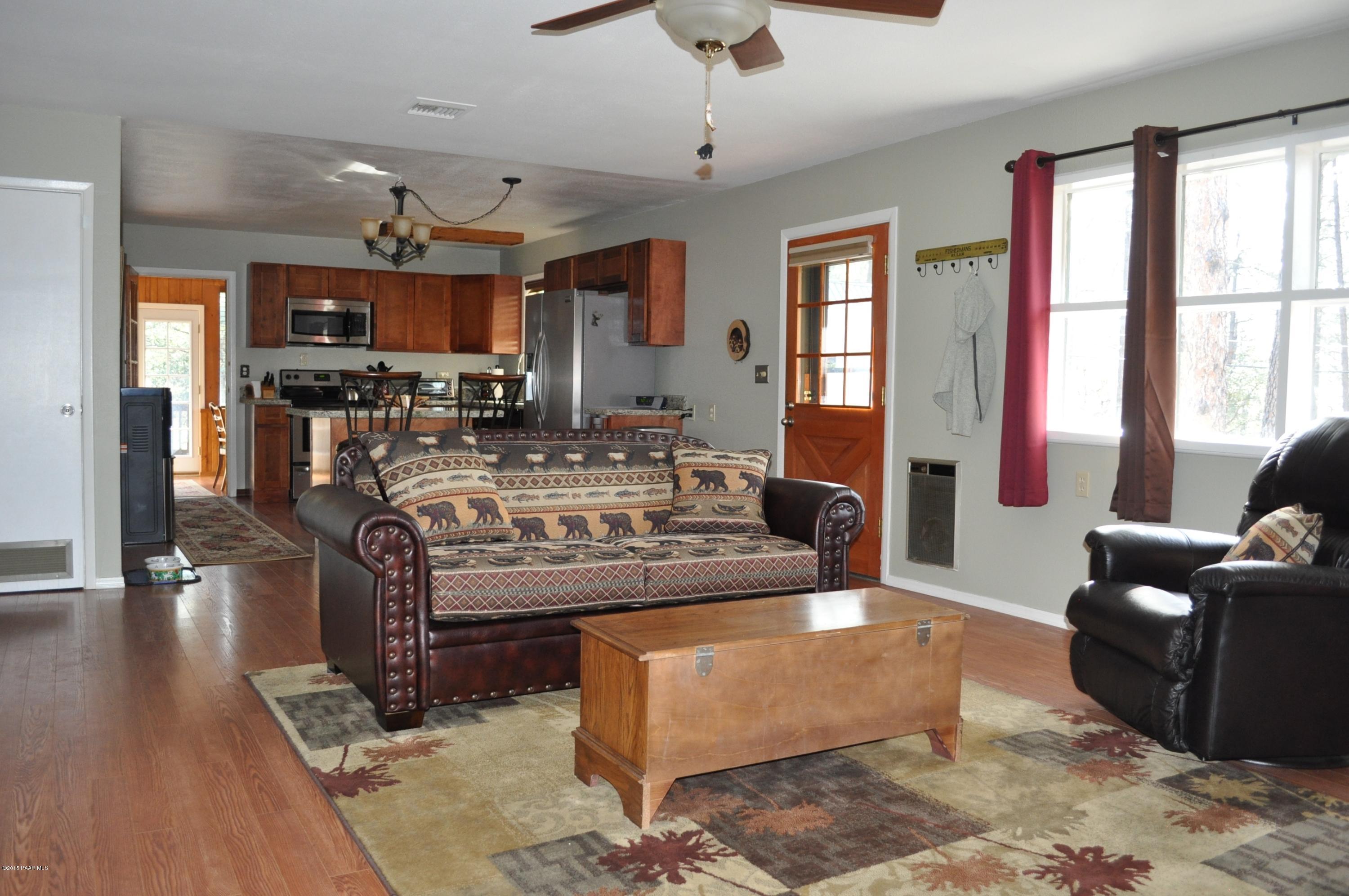 1420 West Quartz Road Prescott, AZ 86303 - Photo 9 of 21 Great room