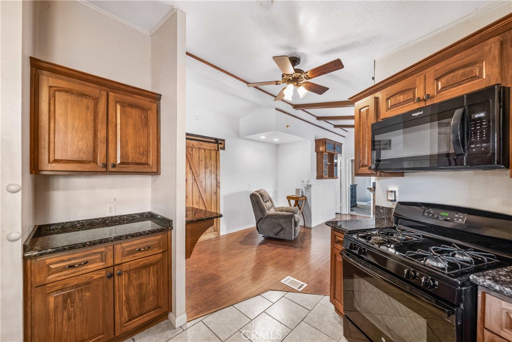 24553 Maitri Road Temescal Valley, CA 92883 - Photo 17 of 36