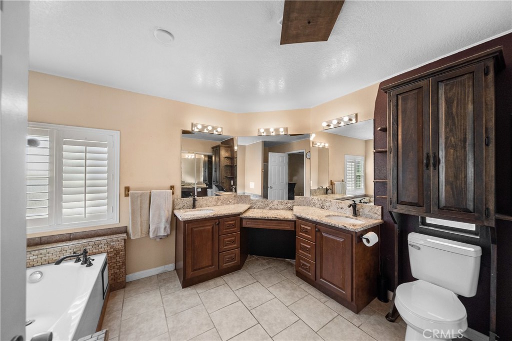 24553 Maitri Road Temescal Valley, CA 92883 - Photo 21 of 36 Primary bath