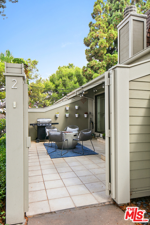 4340 Glencoe Avenue, Unit 2 Marina del Rey, CA 90292 - Photo 3 of 3 a view of outdoor space deck and living room