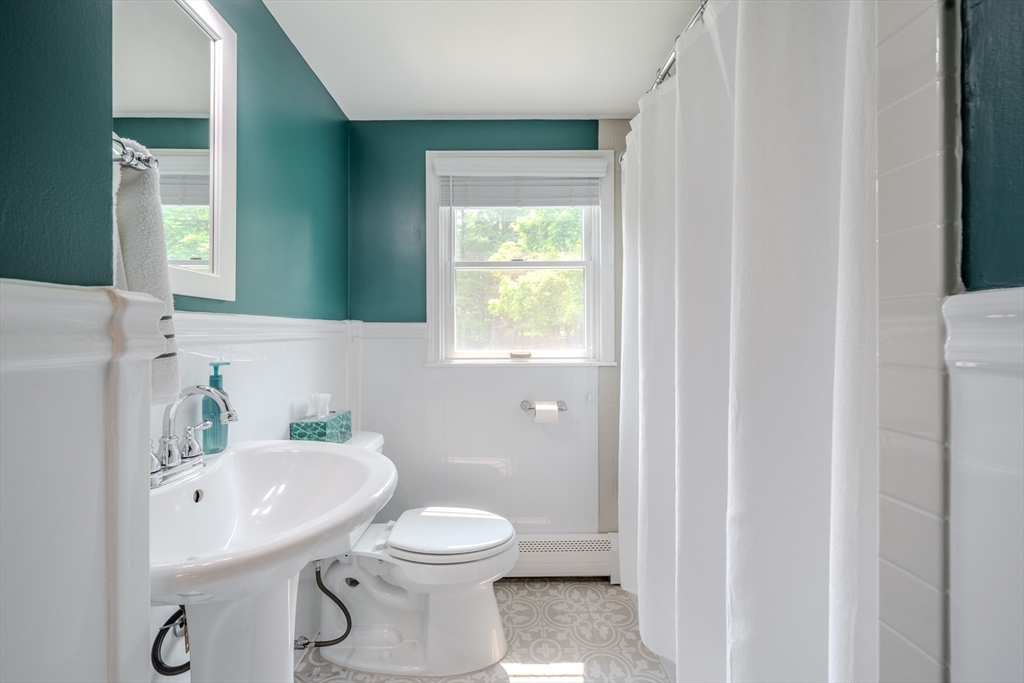 13 Lantern Lane Billerica, MA 01821 - Photo 18 of 42