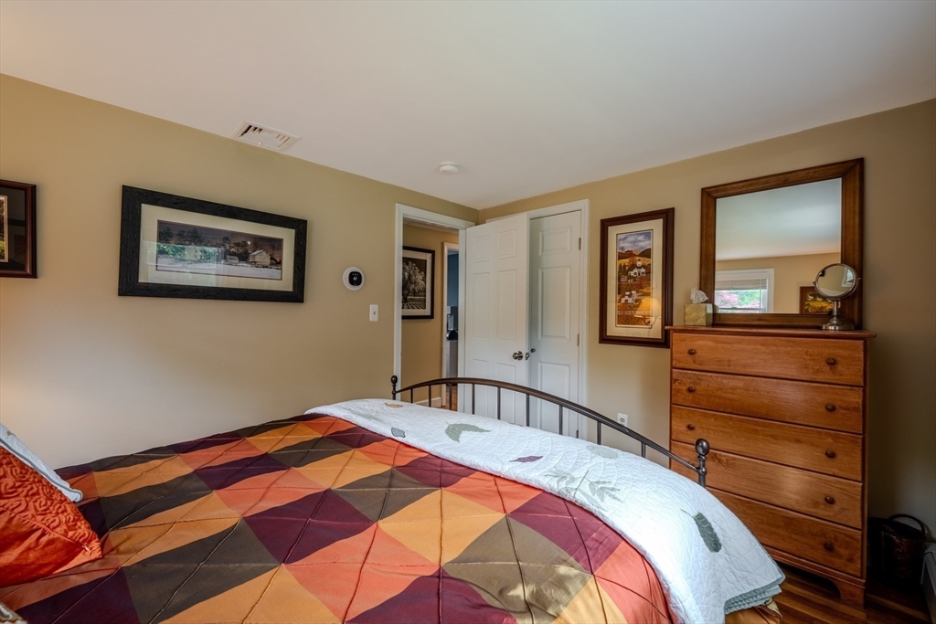 13 Lantern Lane Billerica, MA 01821 - Photo 20 of 42