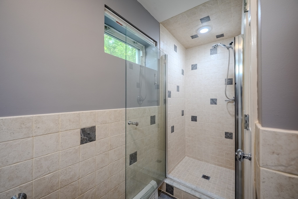 13 Lantern Lane Billerica, MA 01821 - Photo 32 of 42