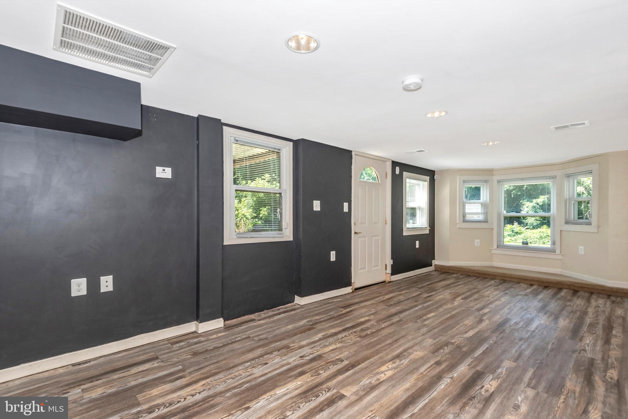 18509 Lappans Road Boonsboro, MD 21713 - Photo 28 of 57 Separate private entrance